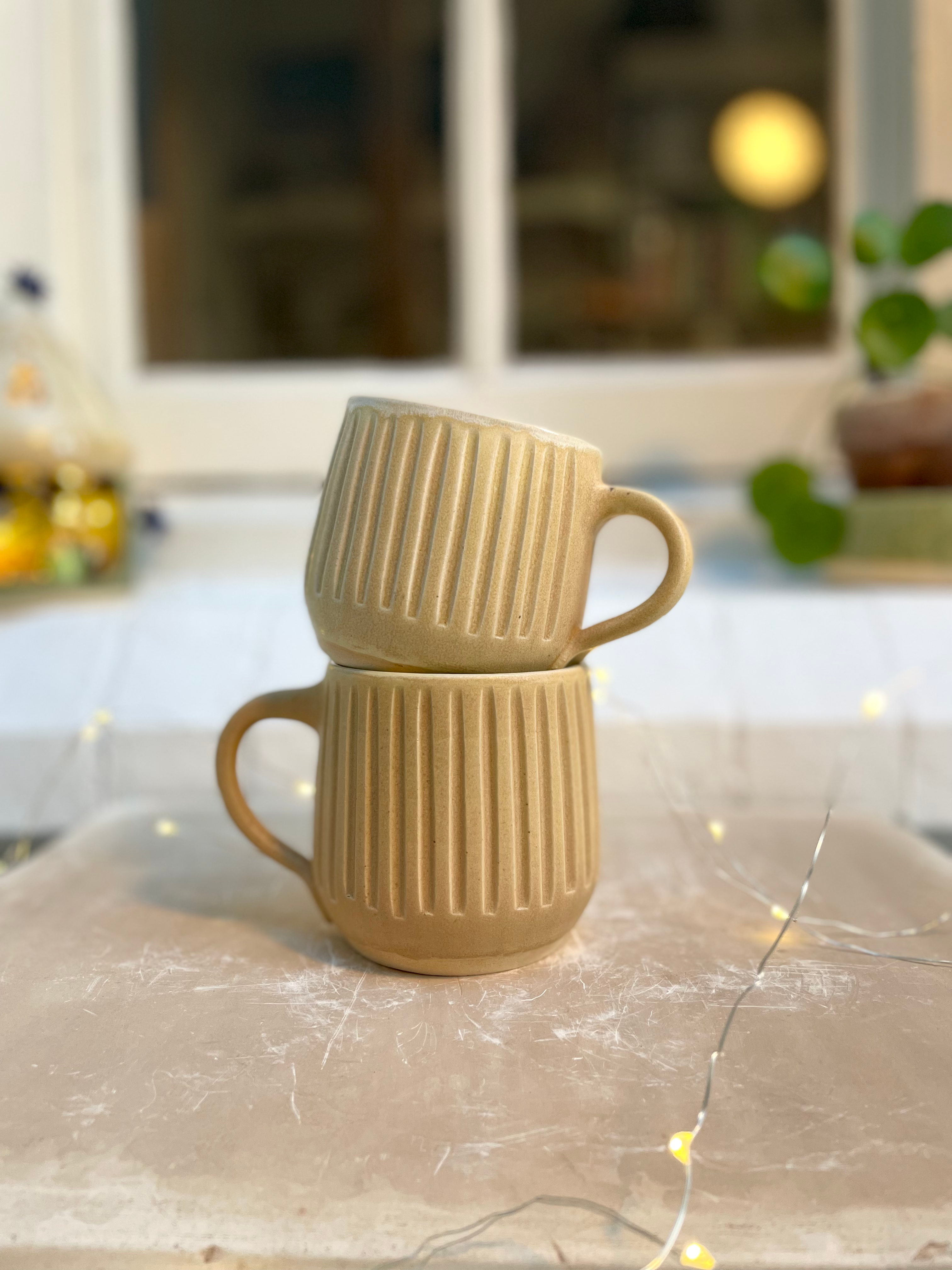 Colour interior fluted mugs