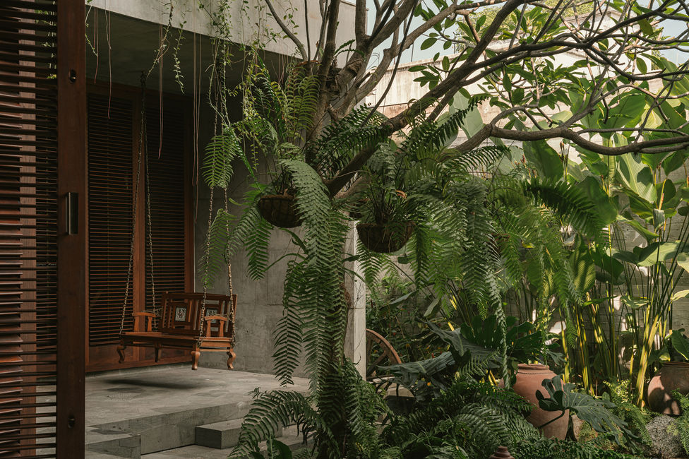 Courtyard Landscape Design at House of Memories Valsad by Hemali Landscape Studio
