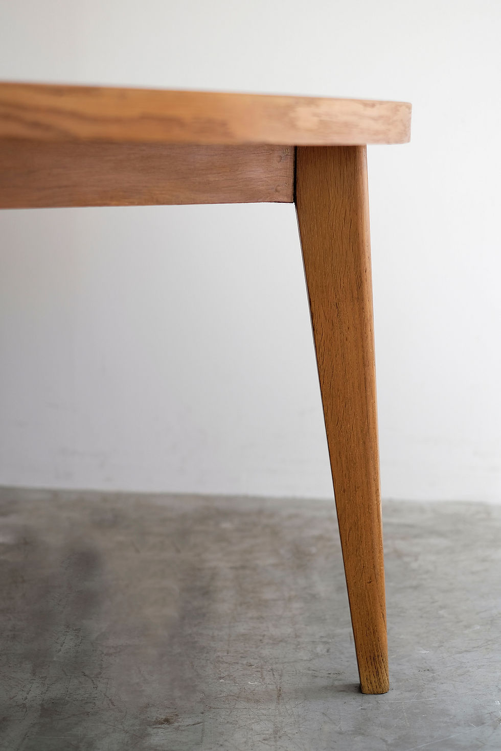 サムネイル： T-650 Table