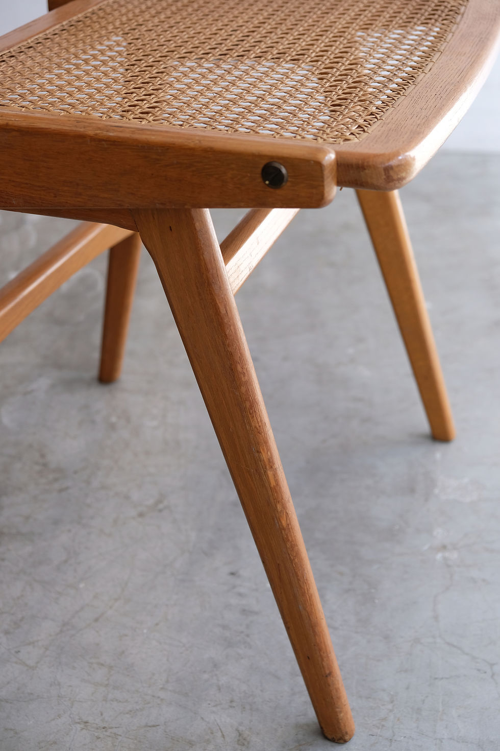 サムネイル： C-746 Roger Landault  Chair