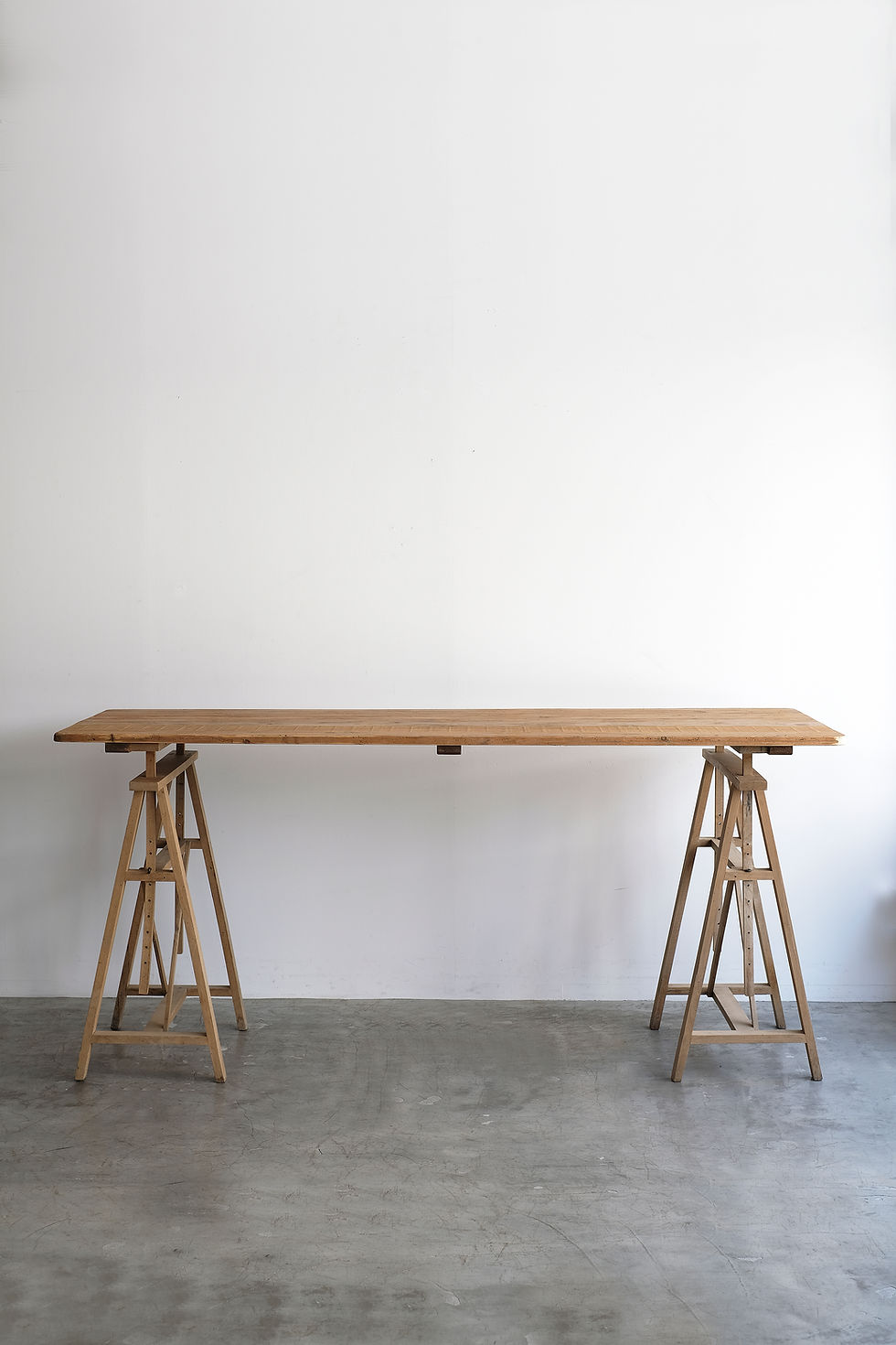 サムネイル： T-709 Atelier Table