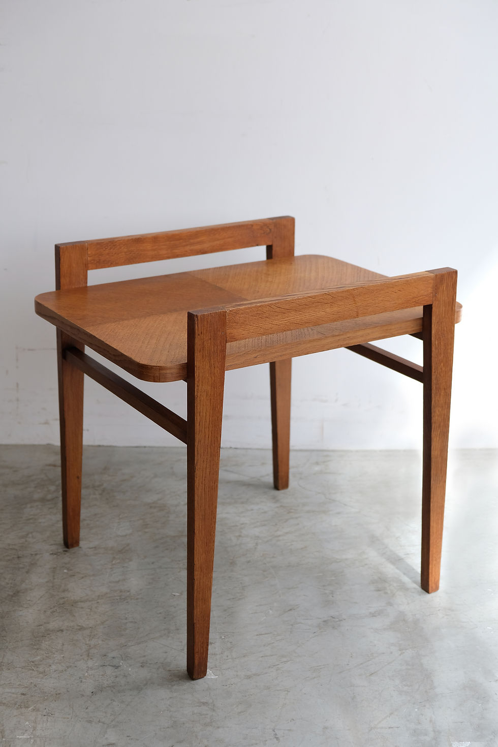 T-508 René Gabriel  Table