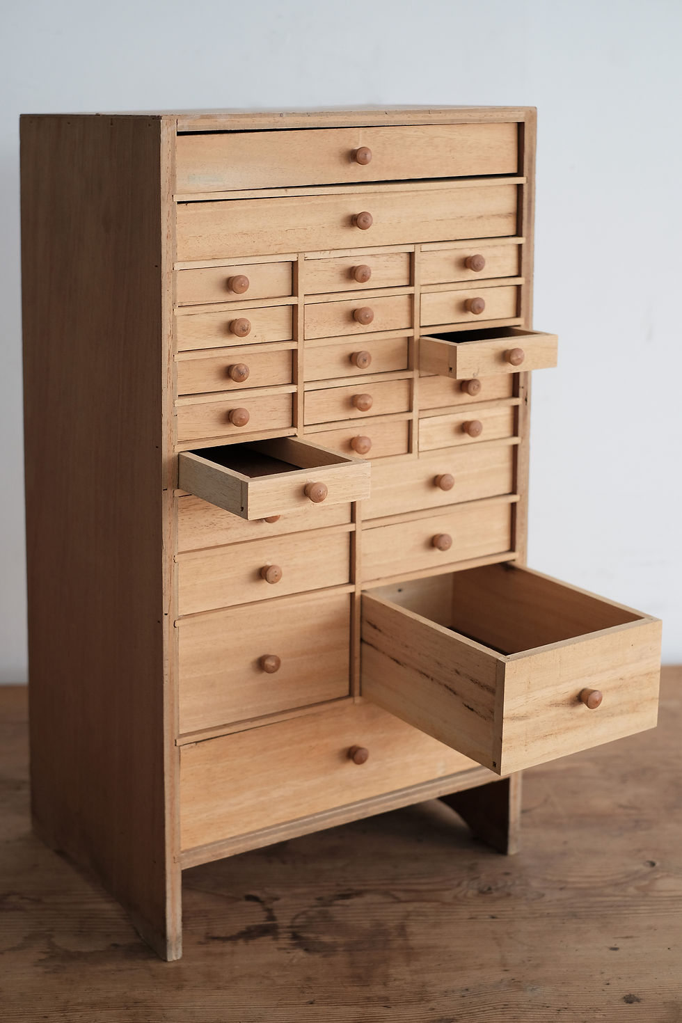 サムネイル： S-966 Chest