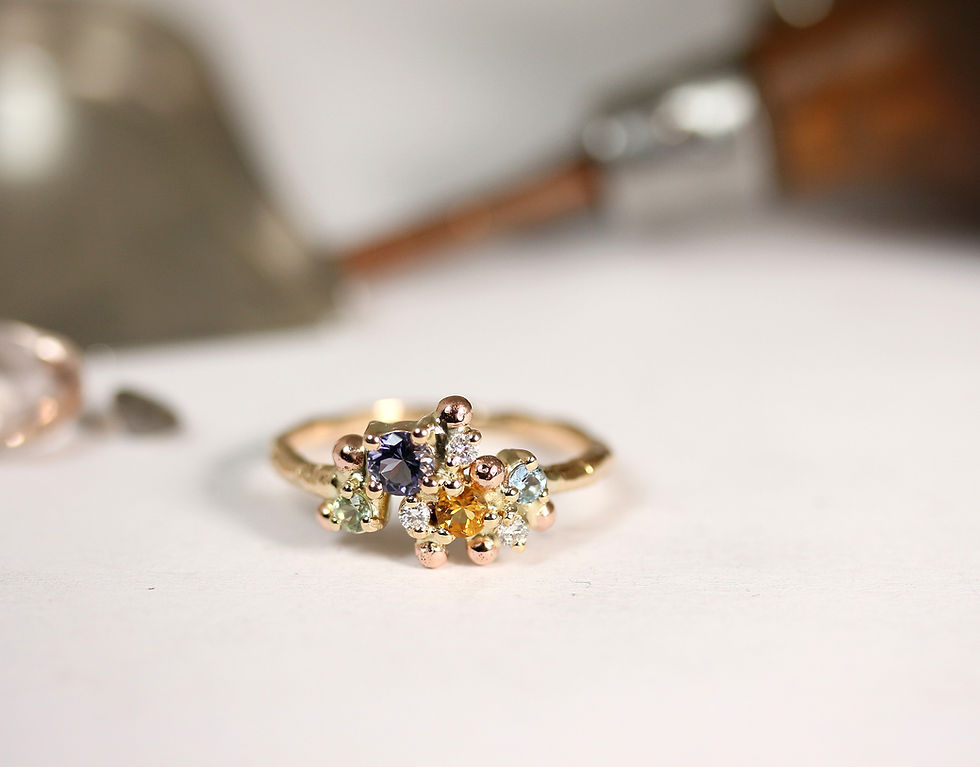 Thumbnail: Artistic gold ring with Sapphires