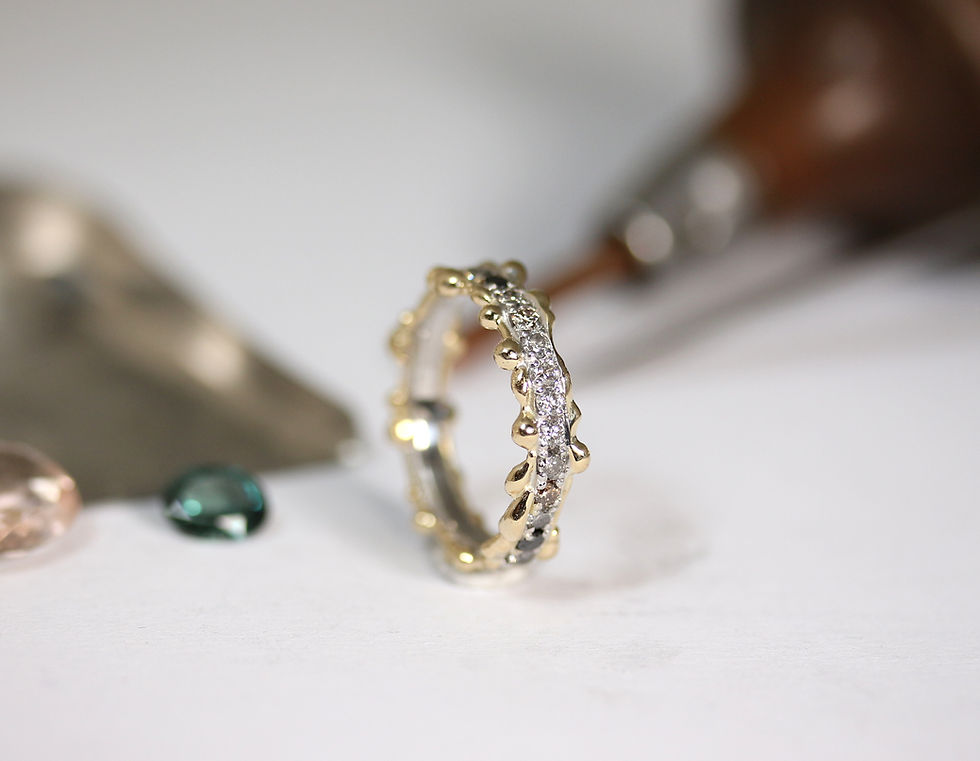 Thumbnail: Gold Manuela Lara ring with diamonds, Atelje DR jewelry