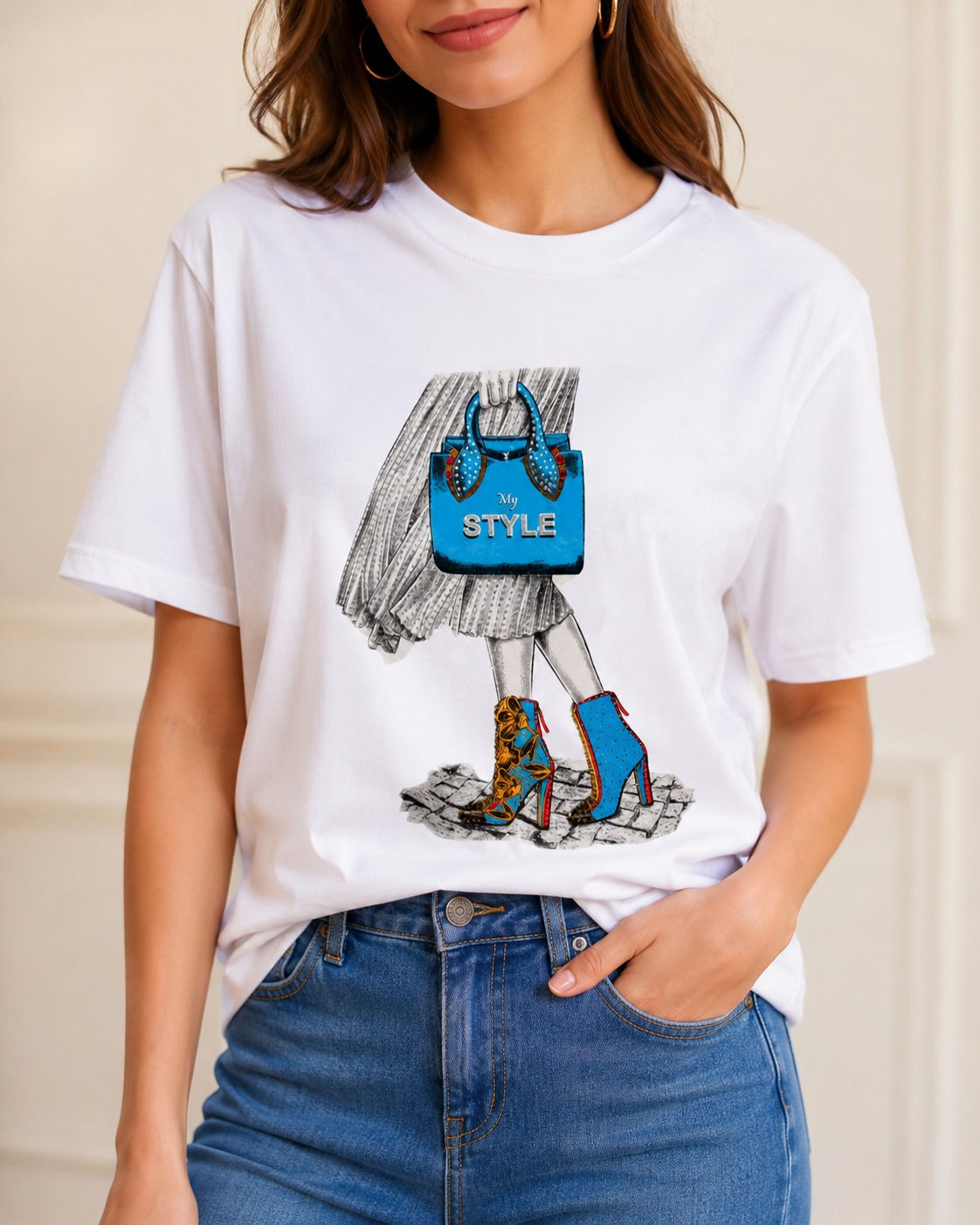 T-shirt Feminina Branca com Aplicação My Style