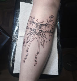 fine-line-ornamental-moth-forearm-tattoo
