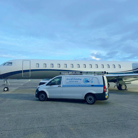 Bombardier Global 7500 at KBED Signature received a top-tier exterior 