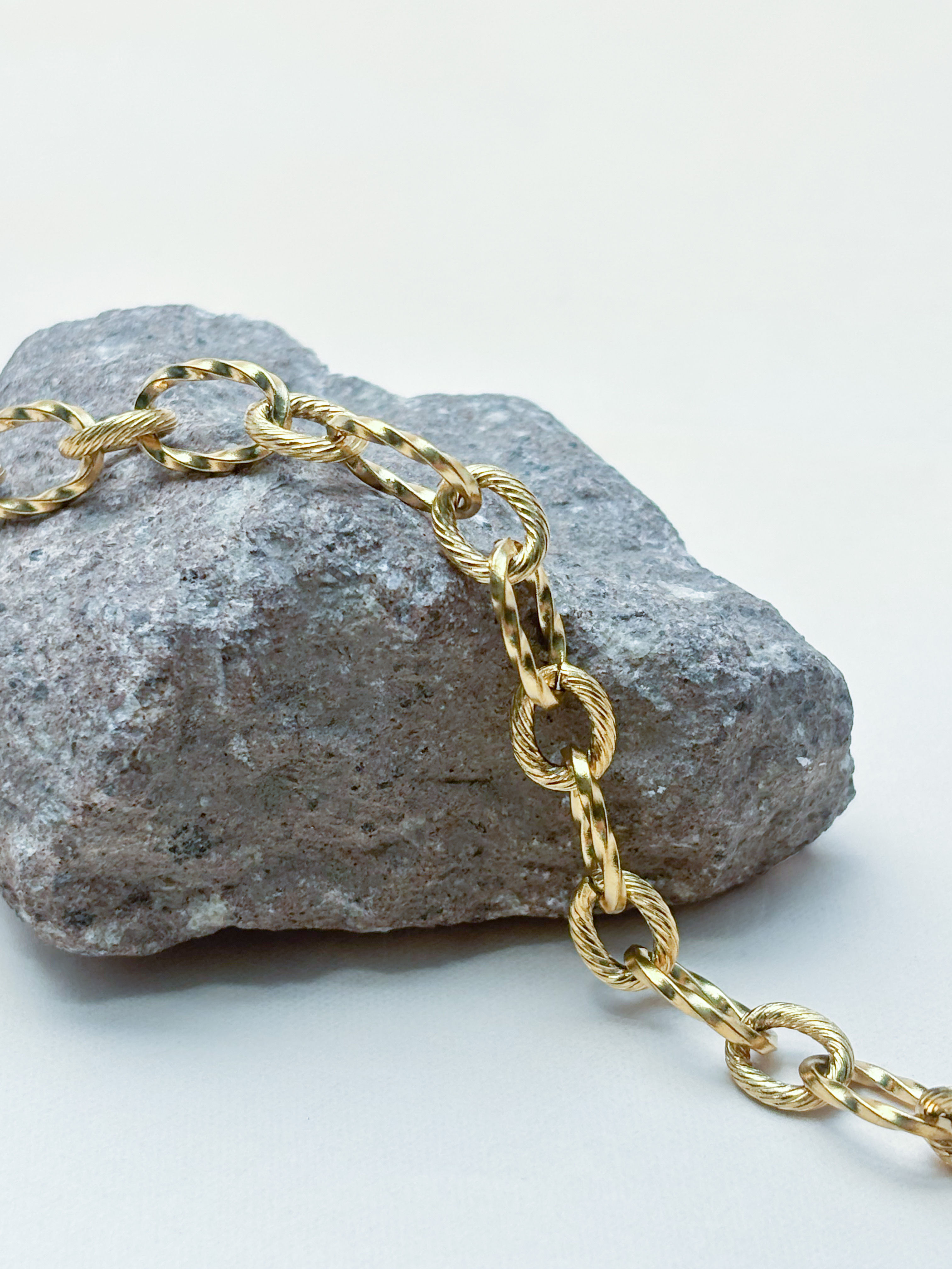 Pulsera Dorada Eslabones