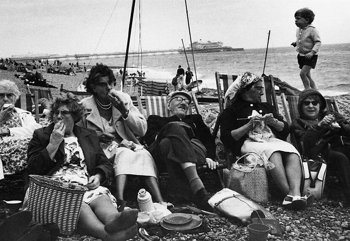 Brighton+Beach,+West+Susex,+1966_edited.jpg
