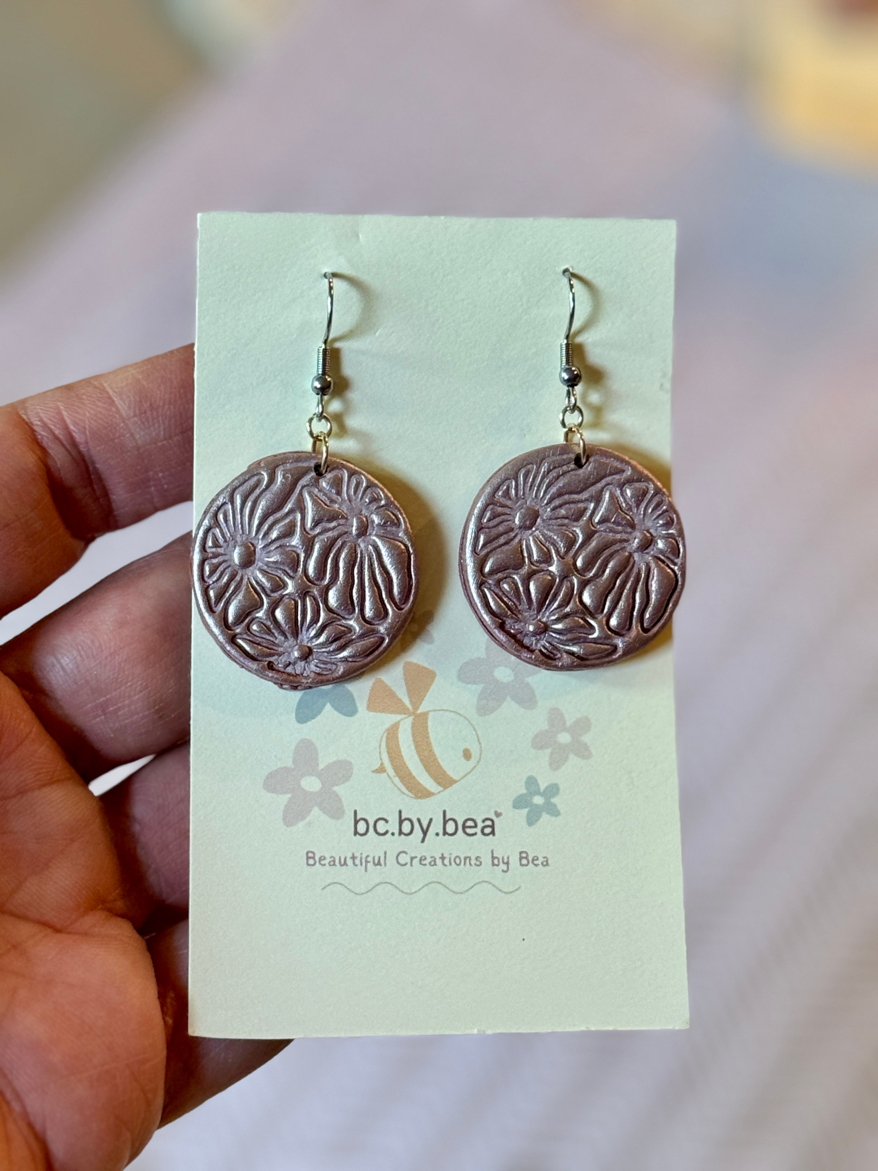 Golden floral dangle