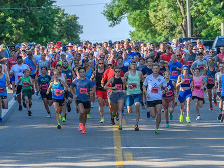 Running Tangents Firecracker race participants