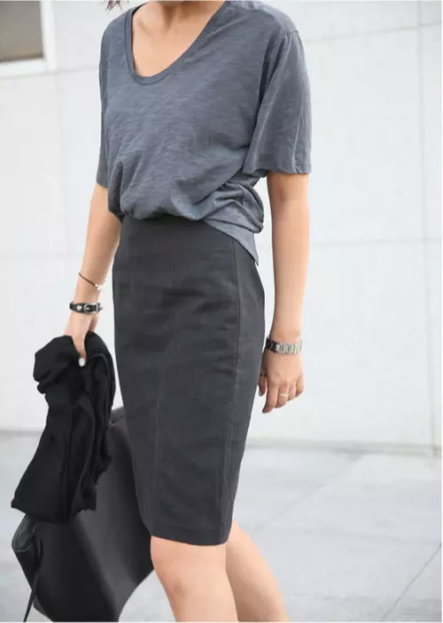 Style Tip: T-Shirt + Saia Lápis