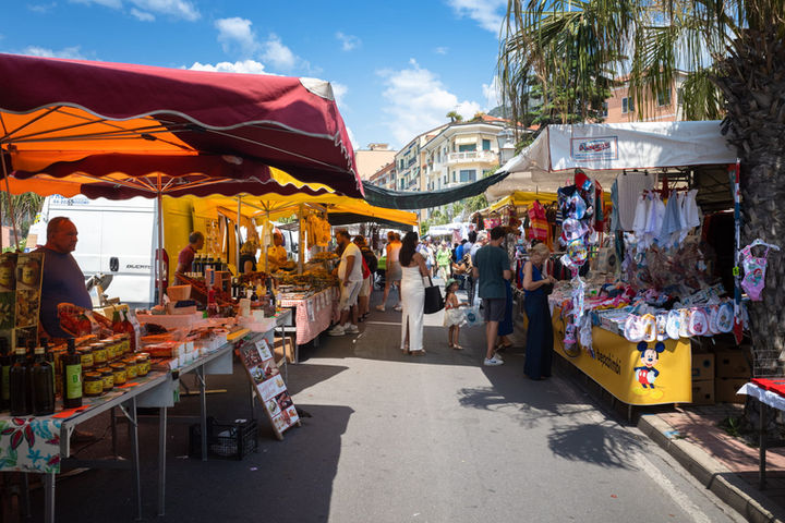 Markt Mercato di Ventimiglia - Bild von ventimilia,it.jpg