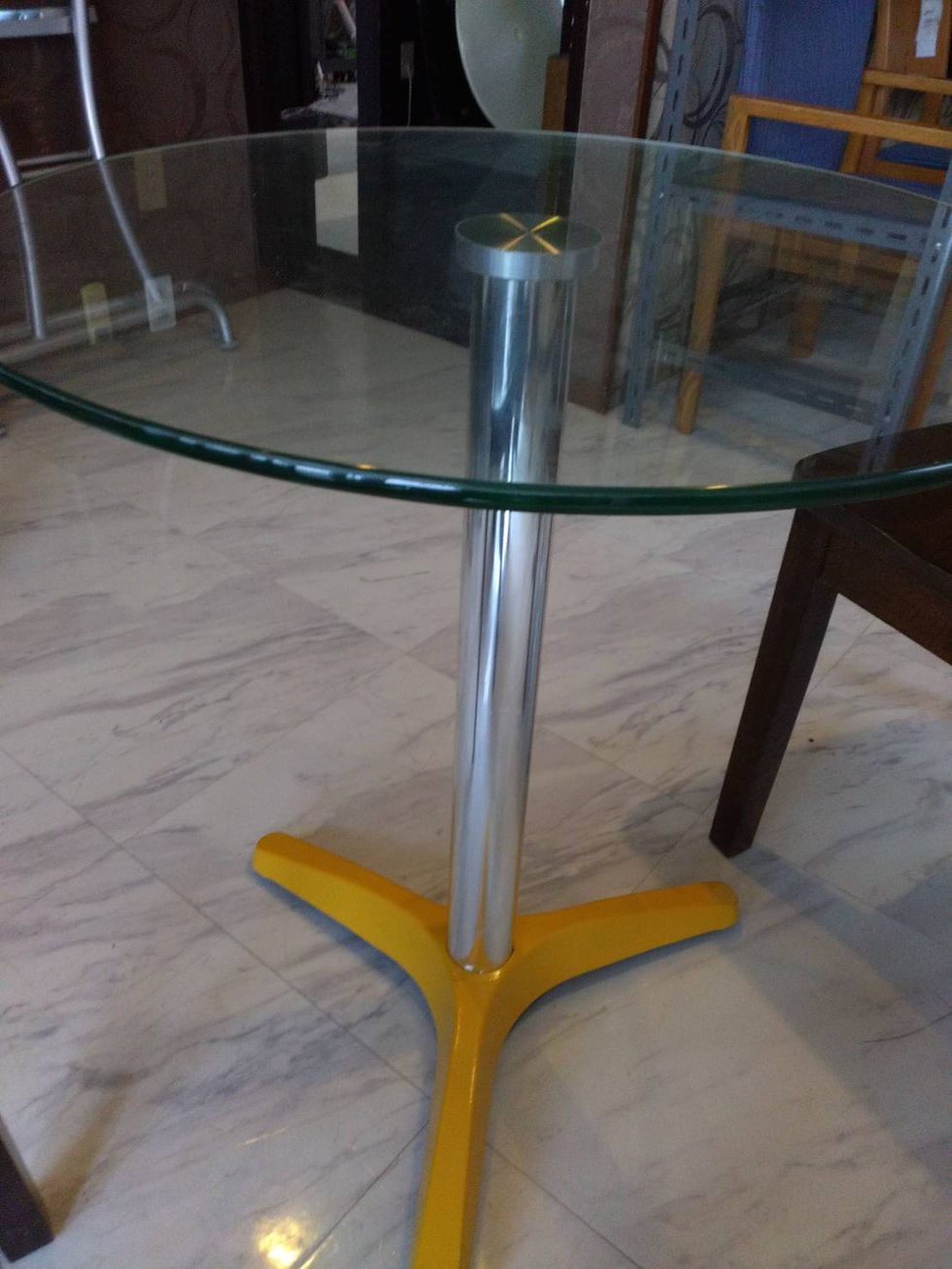 サムネイル： ガラス　サイドテーブル