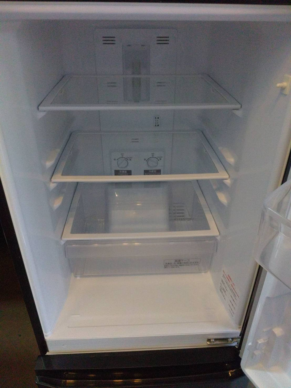 サムネイル： 三菱　冷蔵庫　146L