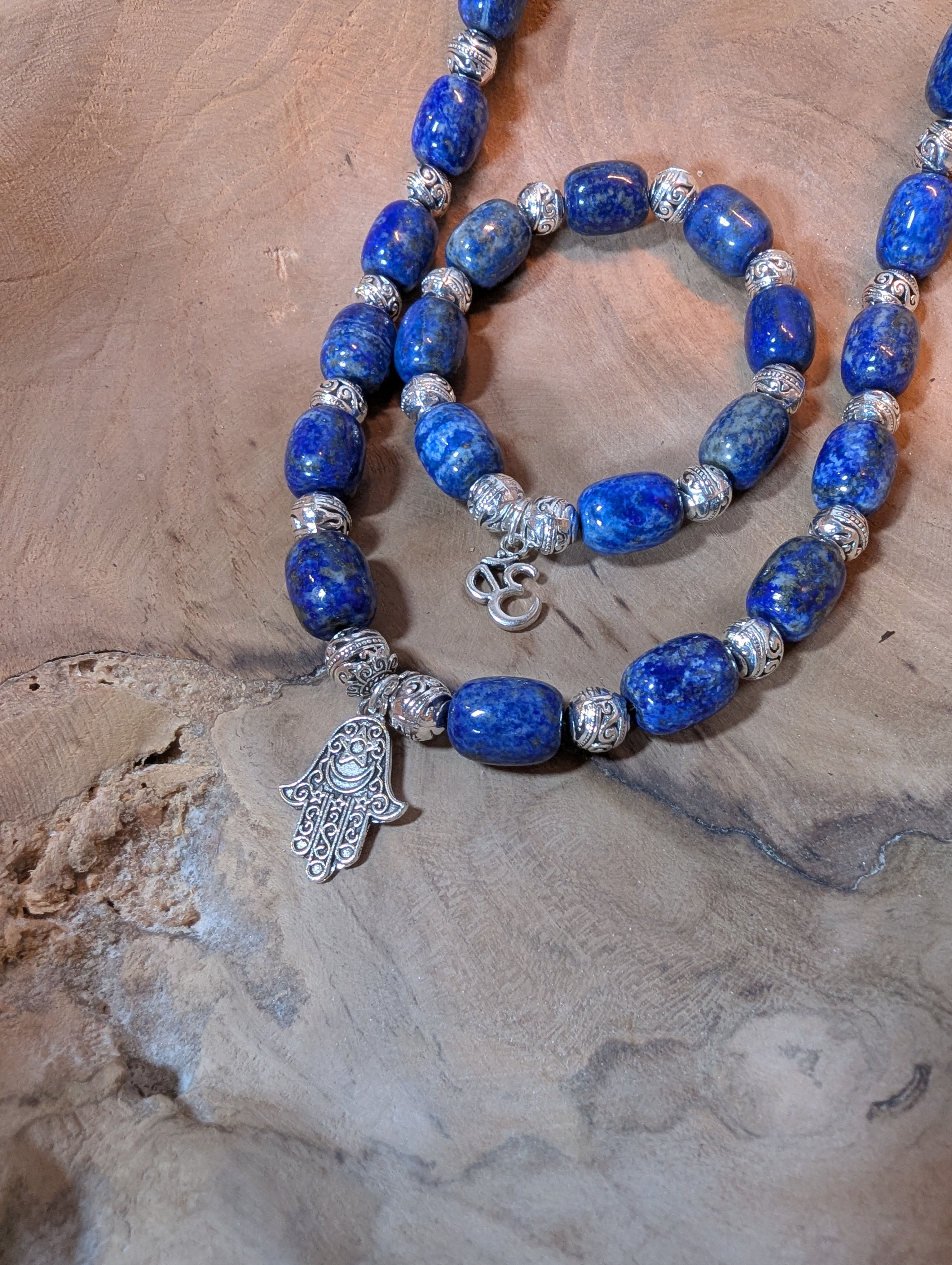 Lapislazulie Schmuckset Perlenkette und Perlenarmband mit Hamsahand, Ohm Anhänger