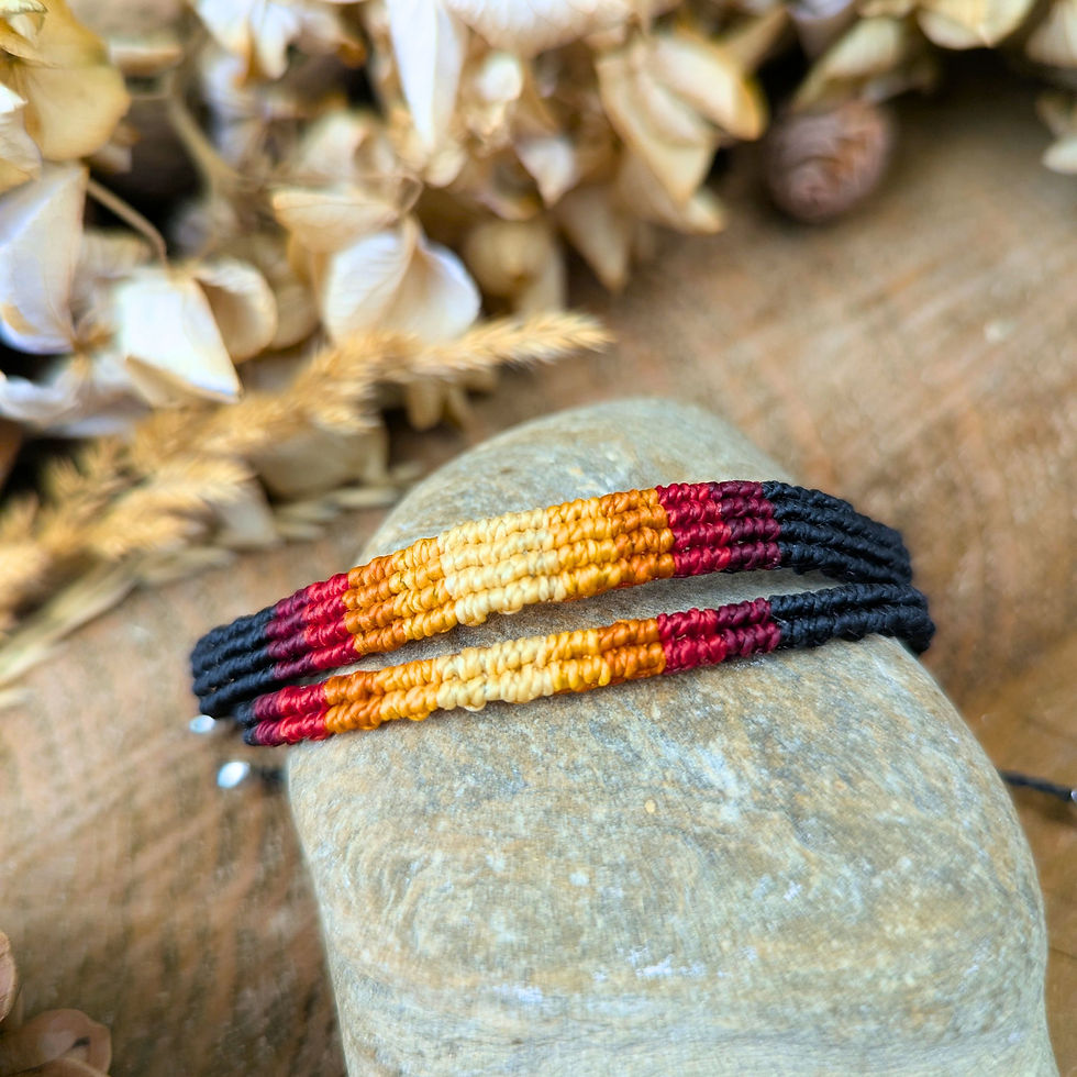 Miniaturbild: Schmales Makramee Armband „Fire“ | Armband für Männer u. Frauen