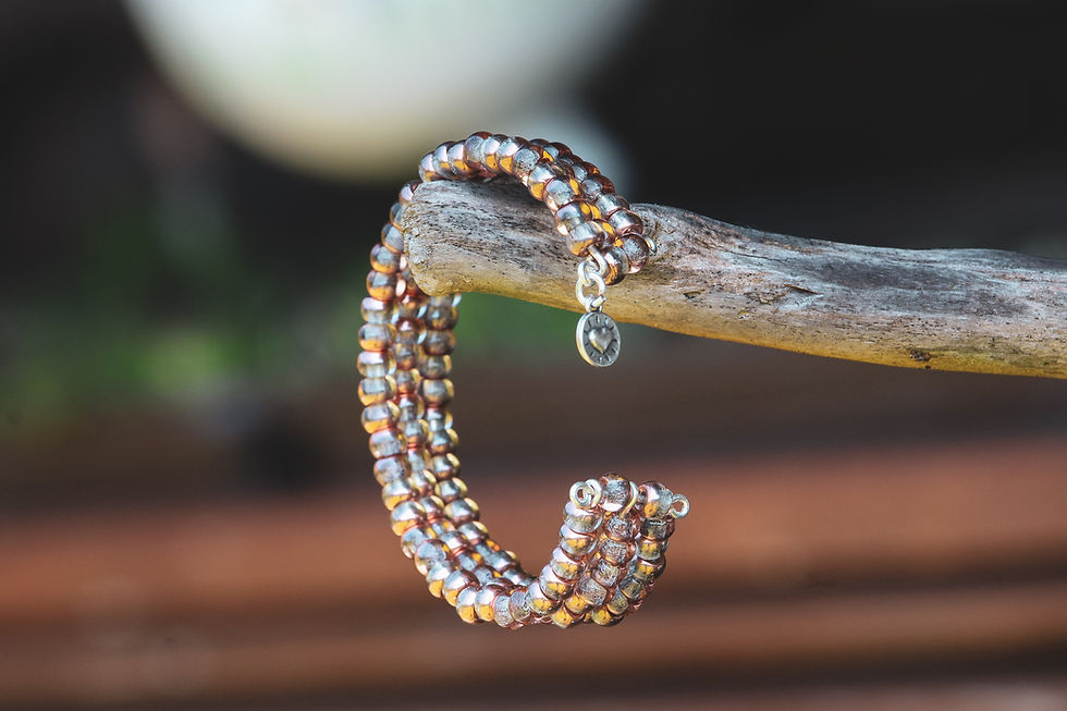 Perlenarmreifen 3 Reihig, Glasperlen Messingfarbe