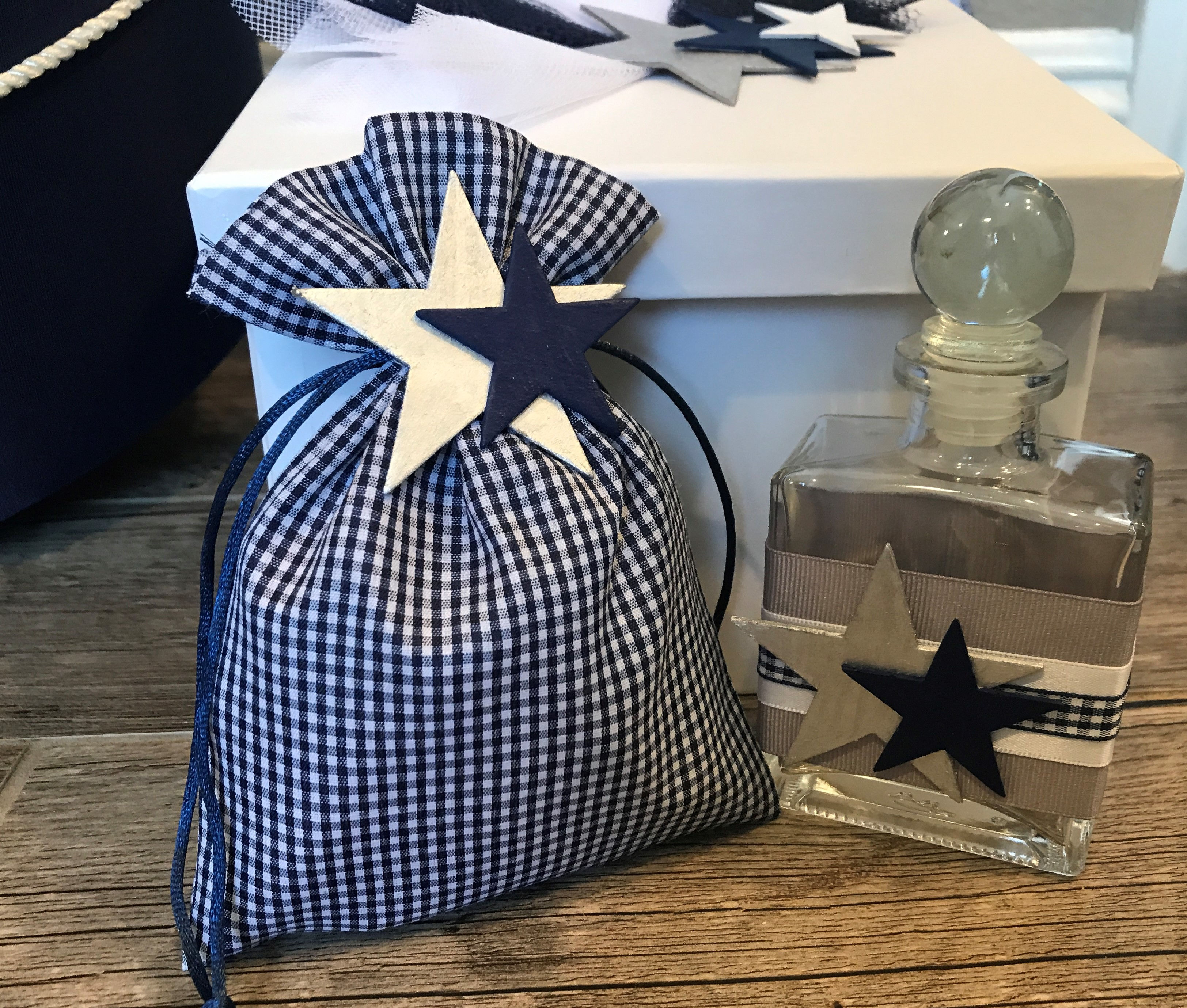 Star theme Oil bottle/soap set