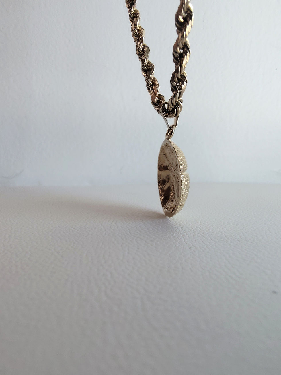 Thumbnail: 14K TEXTURED BASKETBALL PENDANT
