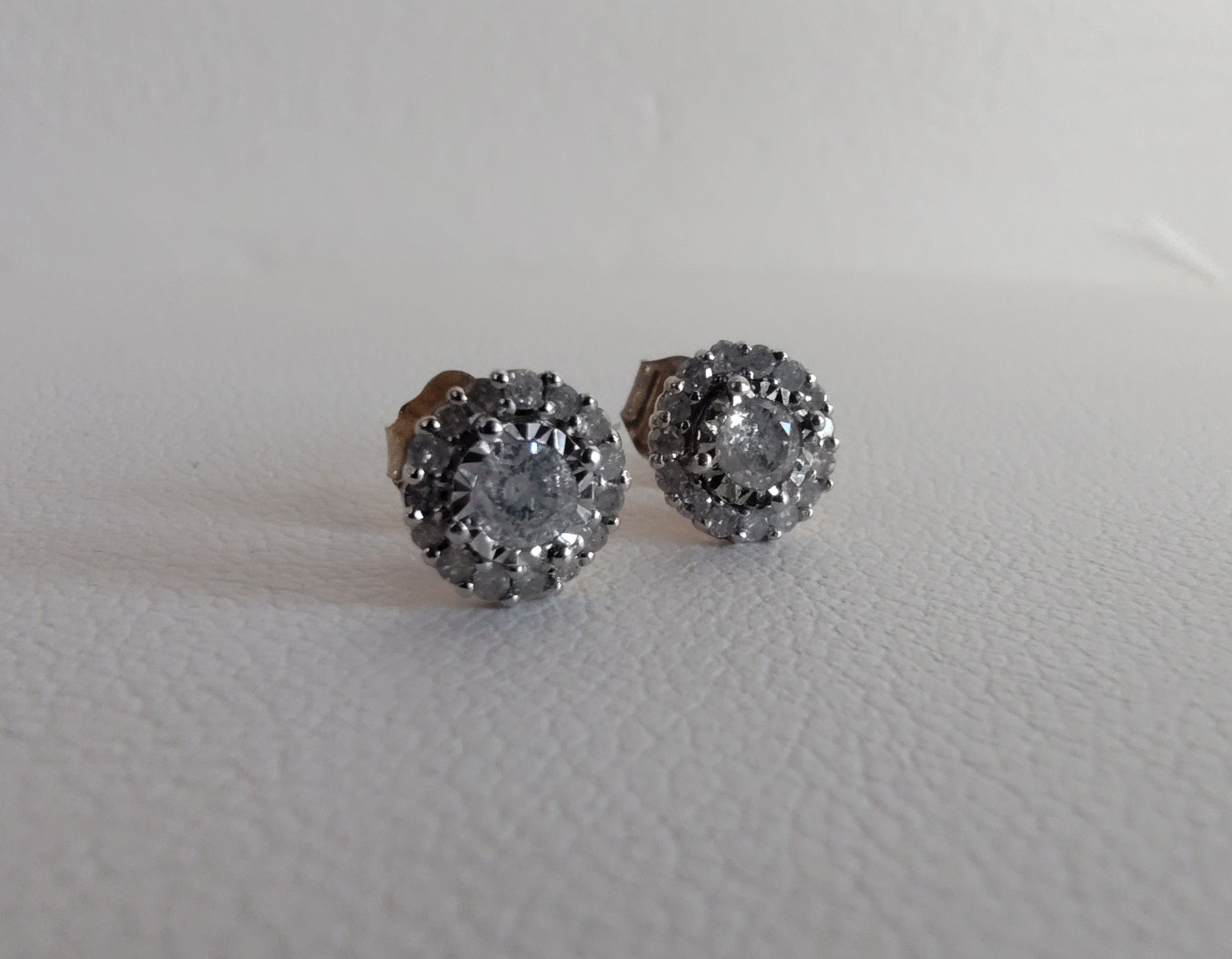10K TWO TONE HALO STUDS