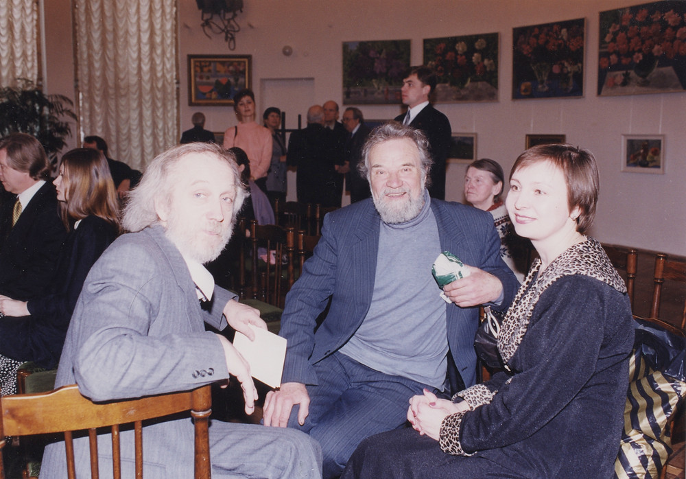 В. Попов, С. Никиреев, Н. Полякова на выставке в ЦДР дочери А.М. Герасимова.jpeg