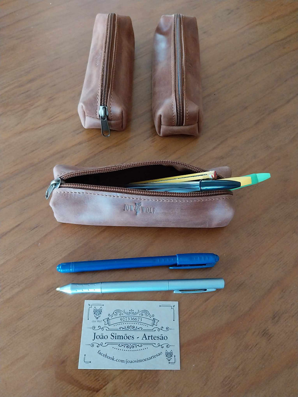 Miniatura: Estojo em pele para canetas com fecho