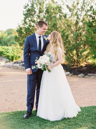 MITCHELL & ALYSSA, SUMMER WEDDING AT STONE CREST VENUE