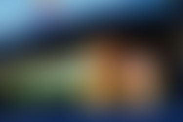 Élève de l’Auto-École ASR posant avec son permis de conduire obtenu à Lunel.