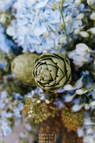 artichoke floral arrangment