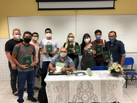 Professor da FSDB Lança Livro sobre a Amazônia