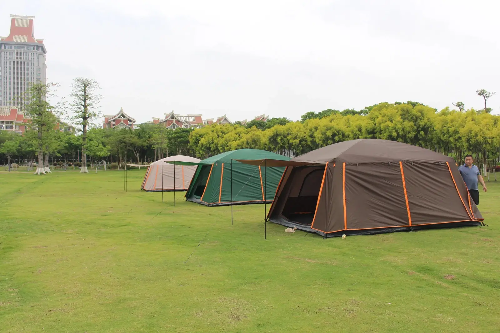 Camping 2 Rooms Large Family Tent Full Coverage 3-12 Person Tents Double Layers