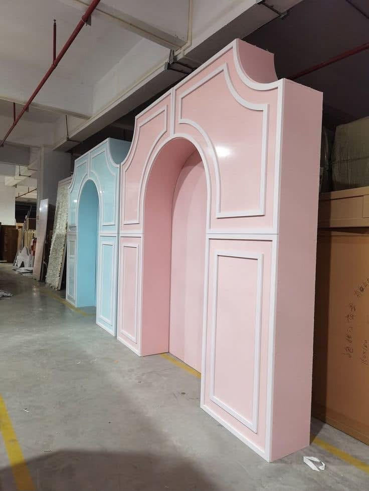 Elegant Curved & Panelled Arch Event Backdrop Panel