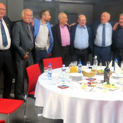 Vereint in fröhlicher Runde, der Messechef (links) und die europäischen Präsidenten