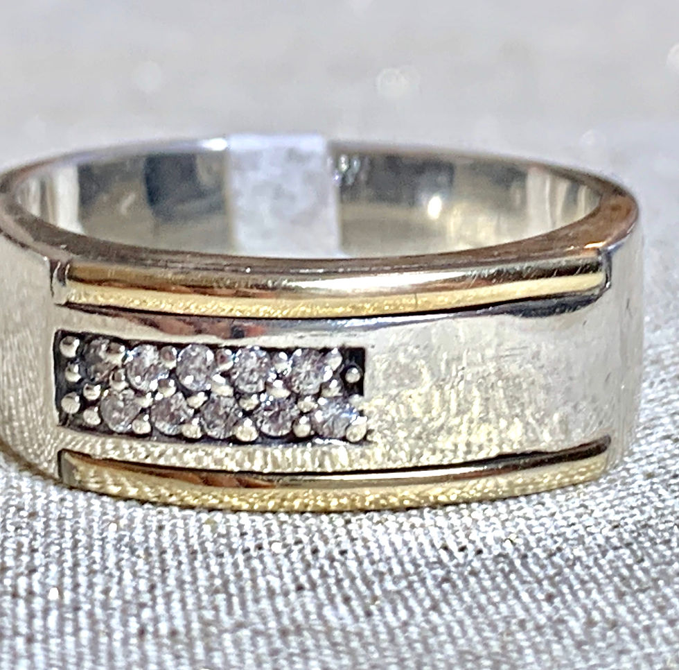 Elegante anillo para caballero