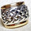 Miniatura: Hermoso anillo liso