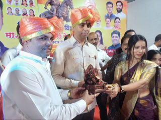 उमरखाडीत शिवछत्रपतींच्या पुतळ्याचे लोकार्पण