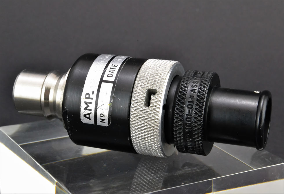 3 pin to Mirage III AMP connector.