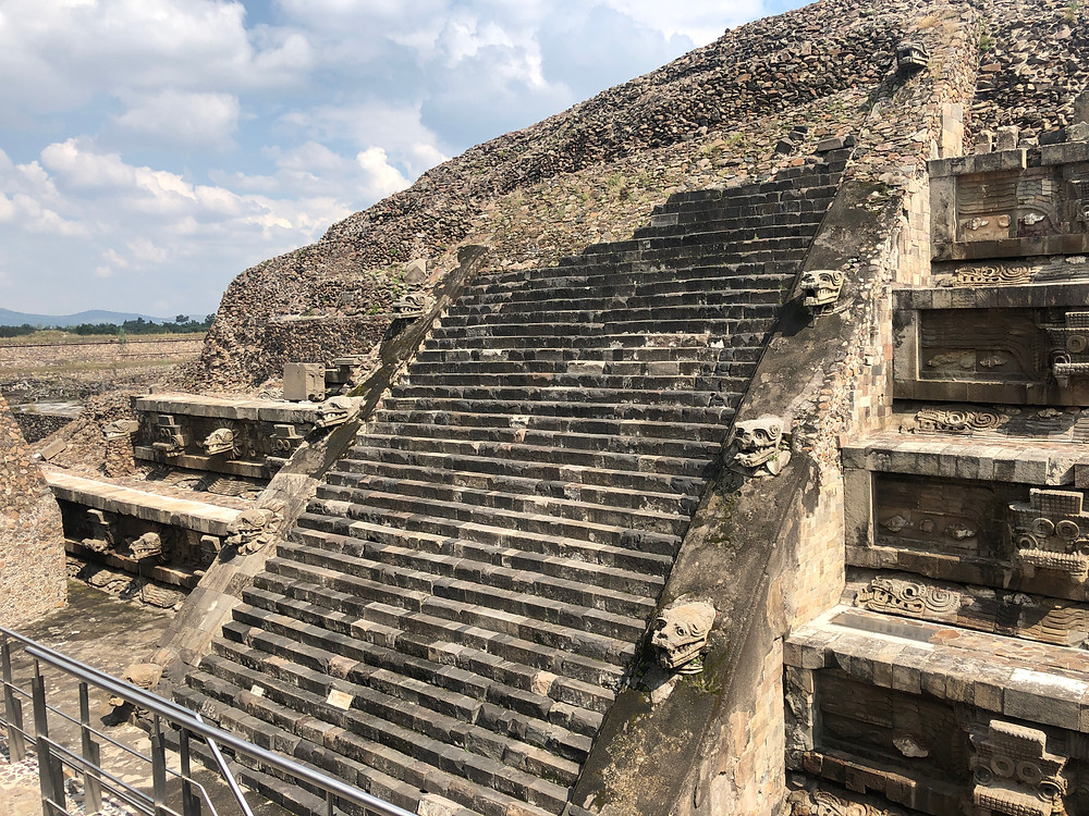 Teotihuacan feathered serpent temple