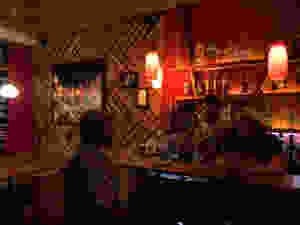 elbuen cocktail bar