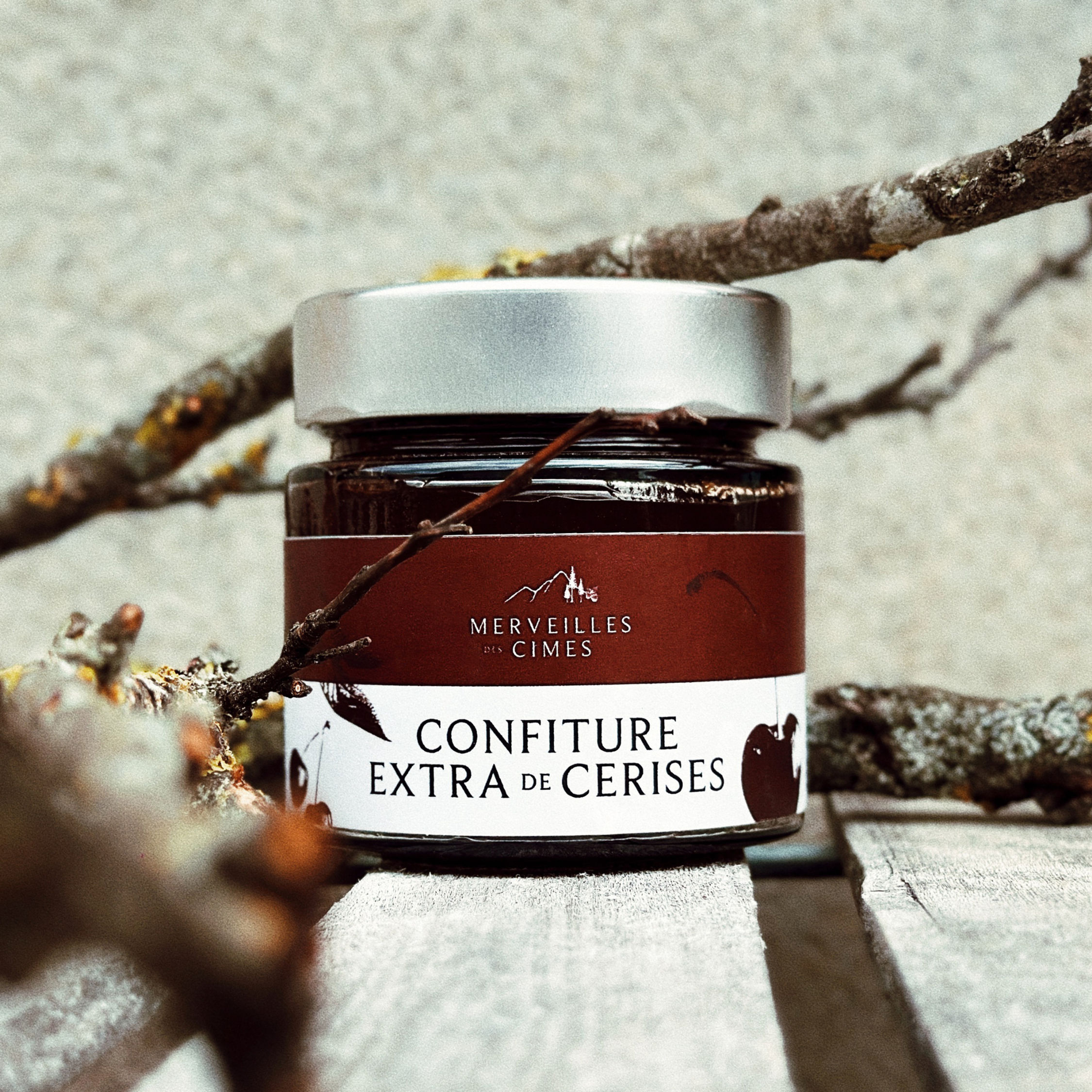 Pot de 280gr de confiture de cerise bio