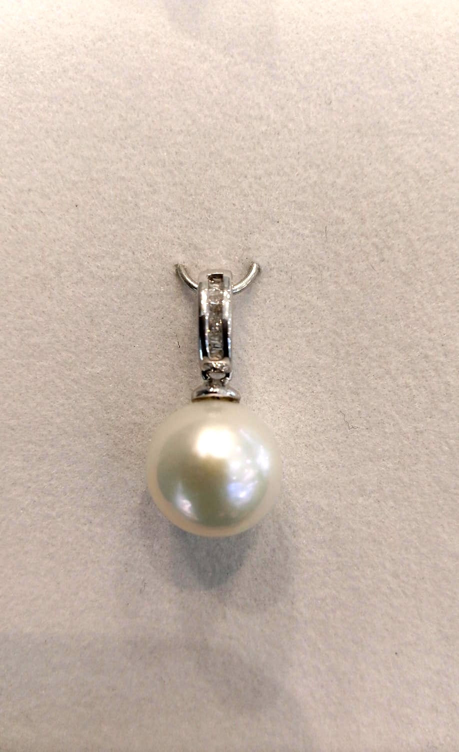 AP27 - Japanese Akoya Pearl Pendant