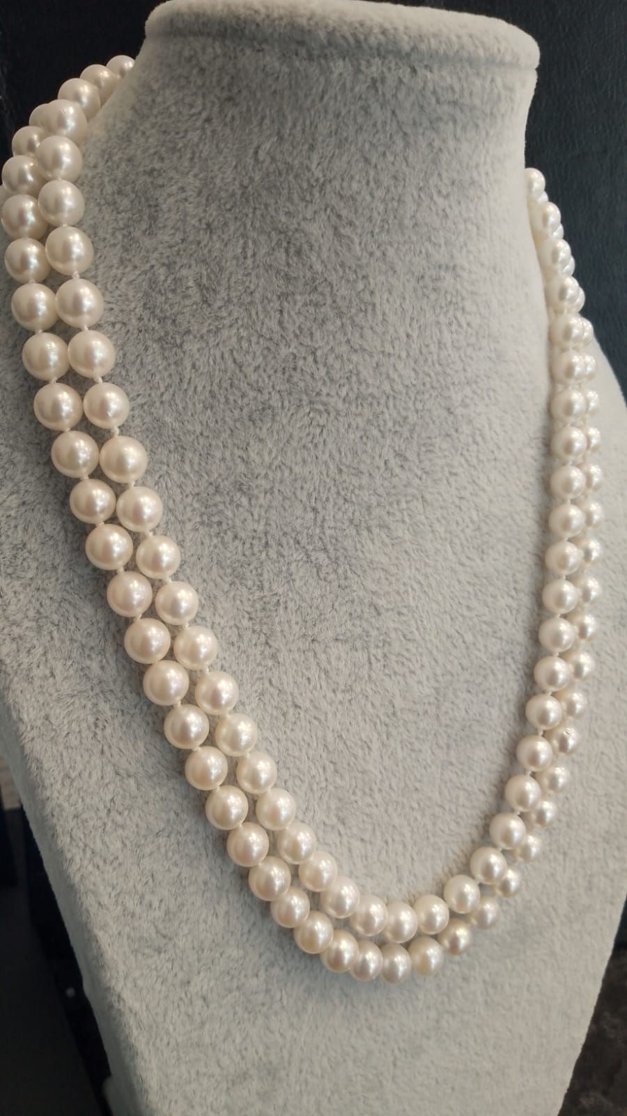 AP6-  White Cultured Akoya Pearl
