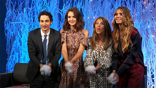 15_RUNW_1612_Happy-Holidays!.gif