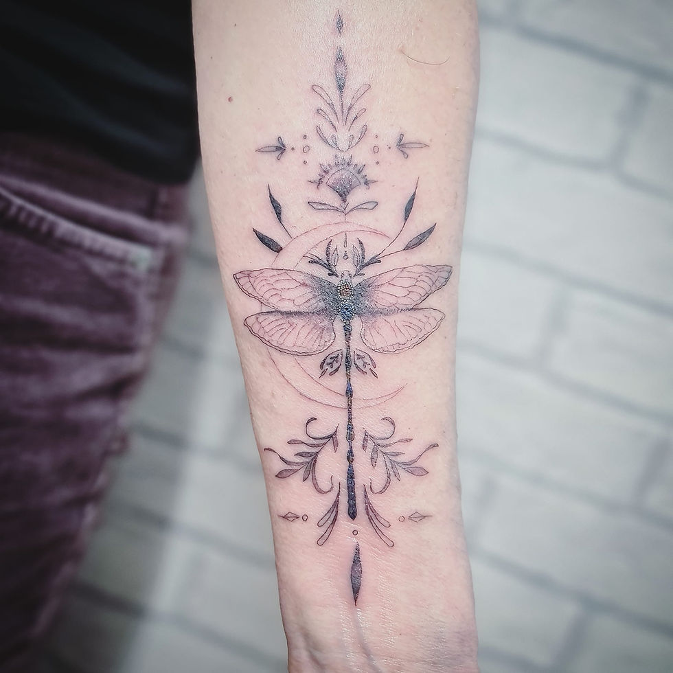ORNAMENTAL DRAGONFLY FORARM
