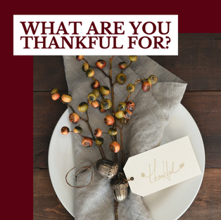 Thankful Thanksgiving social post template with fall bouquet tablescape place setting for Thanksgiving dinner