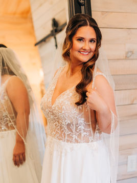 half up glam waves with veil