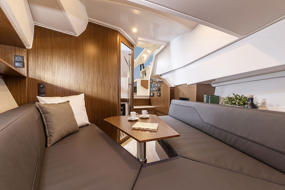 BAVARIA VIDA 33 SALON