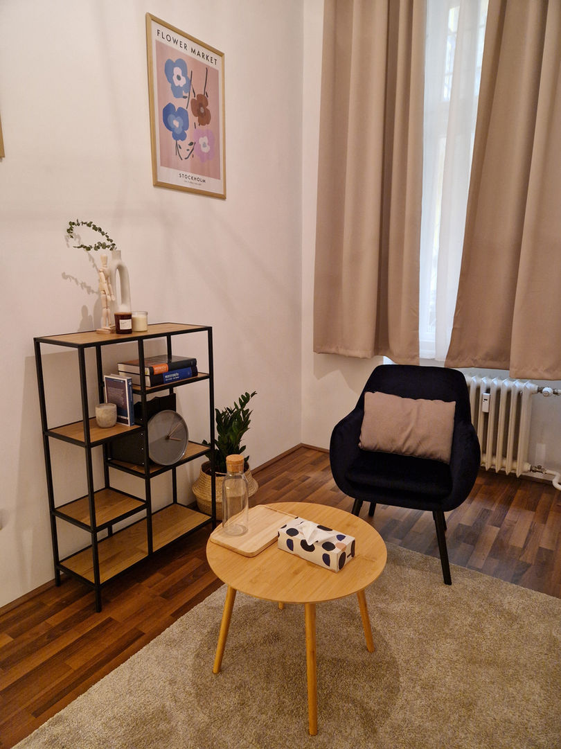 Pszichocloud Pszichológiai Központ, kis szoba 7m2, Alkalmas egyéni ülésekre, tréningre, konzultáciora. terápiára, tanácsadásra, logopediara. pszichoterápiára